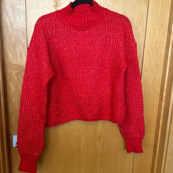 SO Kohls Blood Orange Cropped Turtleneck Sweater Size Medium - Picture 1 of 4